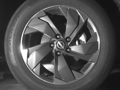 Used 2025 Nissan Rogue SV FWD image 13