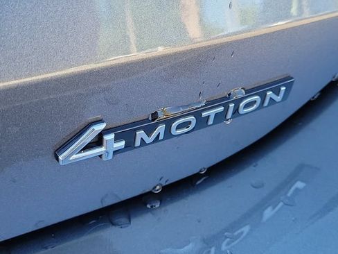 Used 2025 Volkswagen Tiguan SE R-Line AWD/4WD image 7