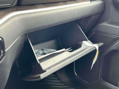 Used 2025 Chevrolet Silverado 1500 LT image 28