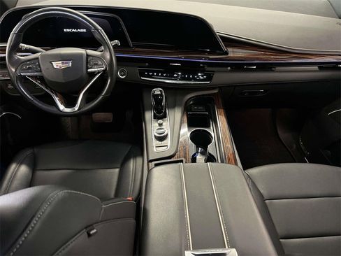 Certified 2023 Cadillac Escalade ESV Luxury image 15