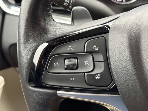 Certified 2023 Buick Enclave Avenir w/ Avenir Technology Package image 18