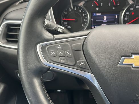 Used 2023 Chevrolet Equinox LT image 12