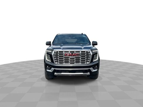 Used 2026 GMC Yukon XL Denali w/ Sun & Power Step Package image 3