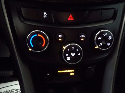 Used 2018 Chevrolet Trax LS image 14