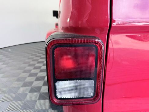 Used 2021 Jeep Gladiator Mojave image 27