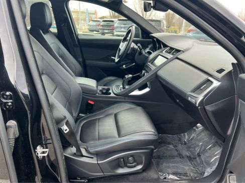 Used 2019 Jaguar E-PACE R-Dynamic SE image 17