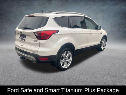 Used 2019 Ford Escape Titanium image 6