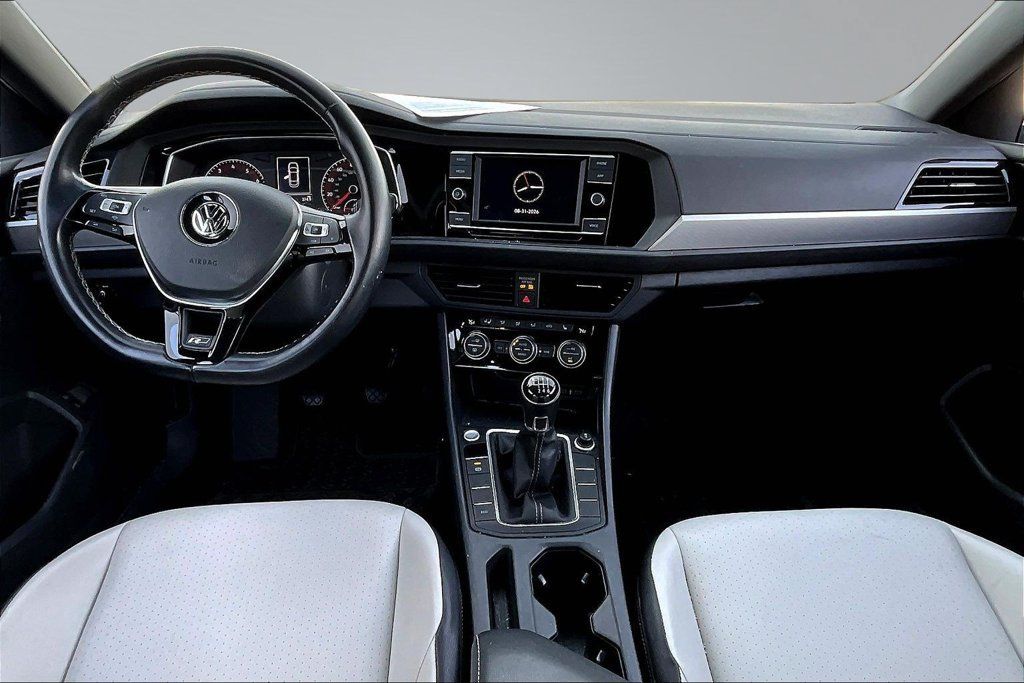 Used 2021 Volkswagen Jetta R-Line FWD image 7