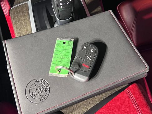 Used 2018 Alfa Romeo Stelvio Ti Sport image 34