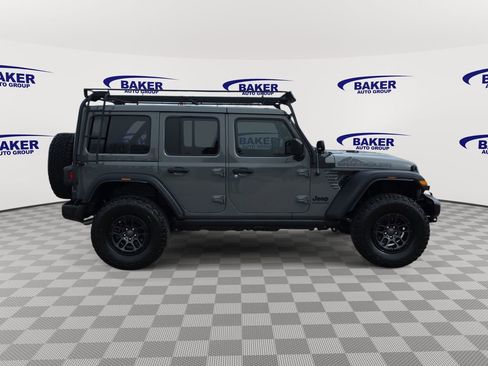 Used 2023 Jeep Wrangler Unlimited Sport AWD/4WD image 4