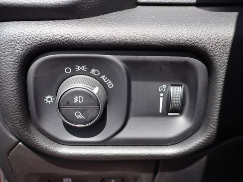 Used 2023 RAM 1500 Big Horn AWD/4WD image 14