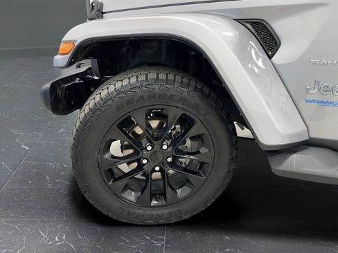 Used 2021 Jeep Wrangler Unlimited Sahara image 36