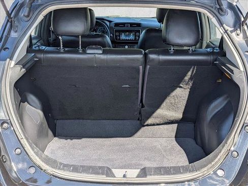 Used 2019 Nissan Leaf SV w/ SV Technology Package FWD image 6