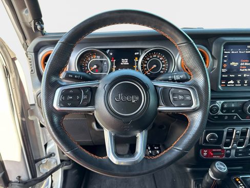 Used 2023 Jeep Gladiator Mojave w/ LED Lighting Group AWD/4WD image 27