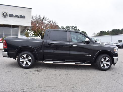 Used 2019 RAM 1500 Laramie image 10
