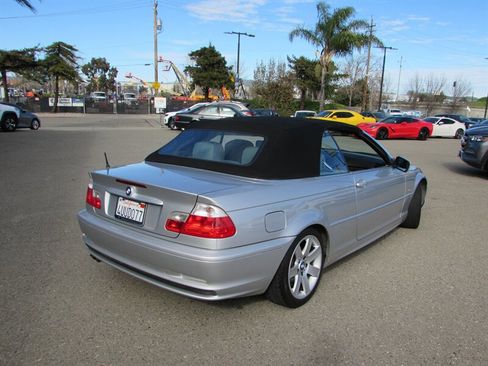 Used 2001 BMW 325Ci Convertible image 5