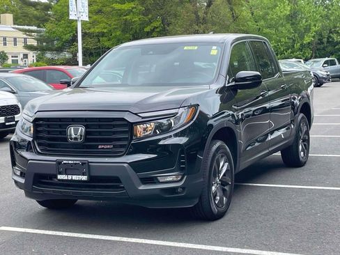 Used 2023 Honda Ridgeline Sport image 3