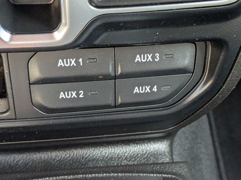 Used 2024 Jeep Wrangler Unlimited Sport AWD/4WD image 29