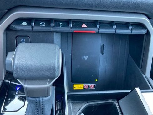 Used 2025 Toyota Sequoia Limited w/ Tow Technology Package AWD/4WD image 53