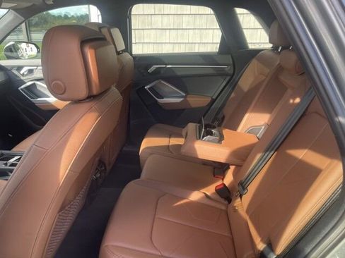 Used 2024 Audi Q3 2.0T Premium Plus w/ Premium Plus Package image 16