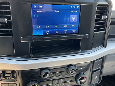 New 2025 Ford F550 4x4 SuperCab Super Duty image 15
