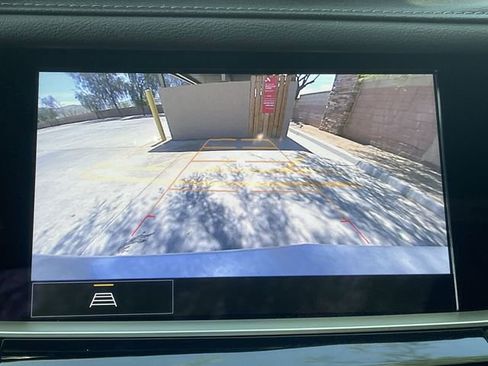 Used 2022 Cadillac XT5 Premium Luxury FWD image 15