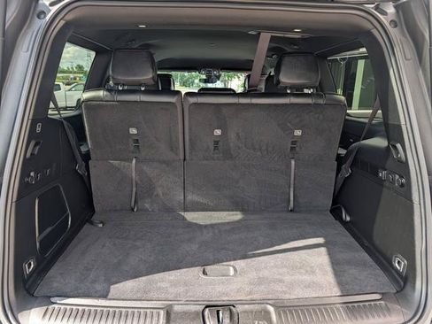 Used 2024 Jeep Wagoneer Series II AWD/4WD image 18