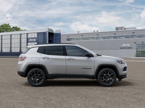 New 2026 Jeep Compass Latitude w/ Quick Order Package 29K AWD/4WD image 47