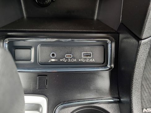 Certified 2025 Subaru Ascent Premium AWD/4WD image 32