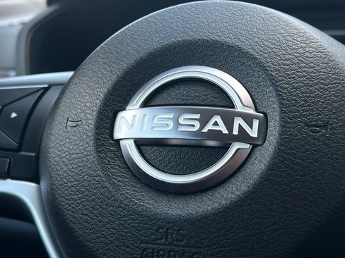 Used 2025 Nissan Altima 2.5 SV FWD image 35