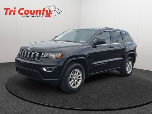 Used 2020 Jeep Grand Cherokee Laredo AWD/4WD image 3