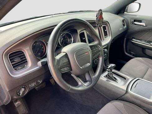 Used 2022 Dodge Charger SXT image 7