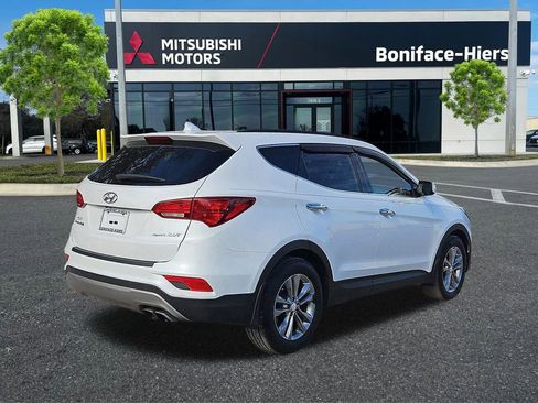 Used 2017 Hyundai Santa Fe Sport 2.0T image 4