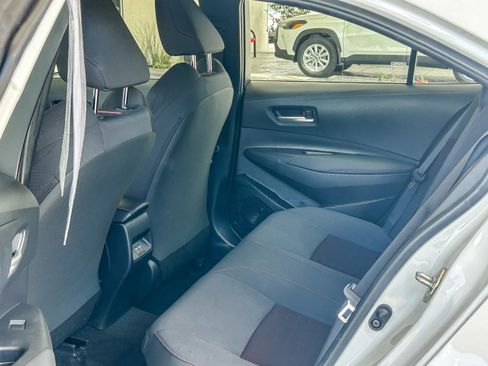 Used 2023 Toyota Corolla SE w/ SE Package FWD image 18