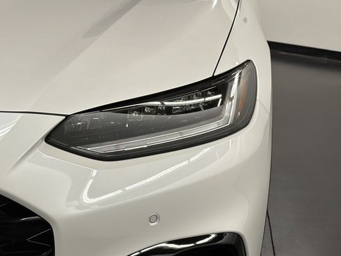 New 2026 Honda HR-V EX-L image 11