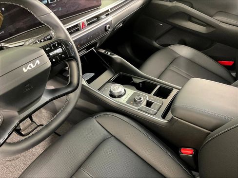 New 2026 Kia Sorento EX w/ EX Premium Package AWD/4WD image 12