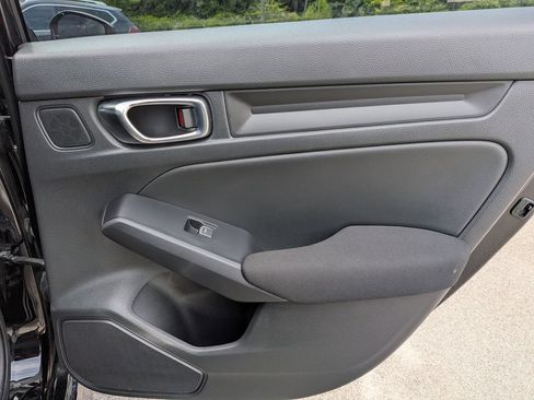 Used 2025 Honda Civic Sport image 26