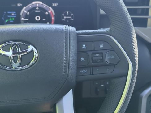 New 2026 Toyota Tundra Limited AWD/4WD image 31