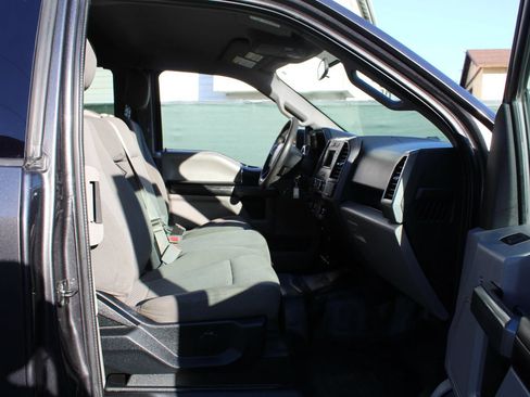 Used 2017 Ford F150 XLT w/ Trailer Tow Package AWD/4WD image 10