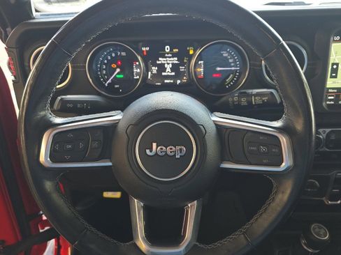 Used 2021 Jeep Wrangler Unlimited Sahara w/ Cold Weather Group image 8