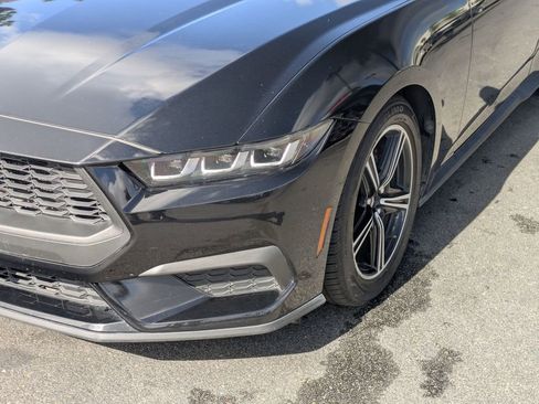 Used 2024 Ford Mustang Premium image 11