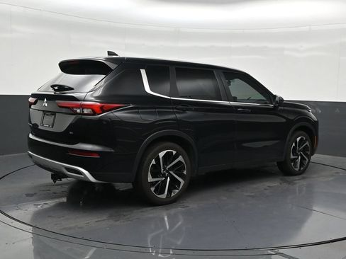 Used 2022 Mitsubishi Outlander SE FWD image 5