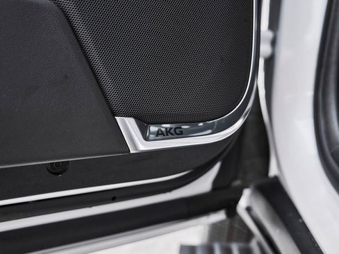 Used 2025 Cadillac Escalade V image 44