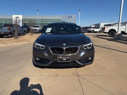 Used 2018 BMW 230i Coupe image 9