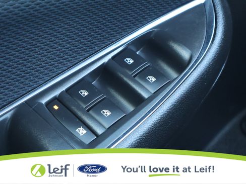 Used 2018 Chevrolet Cruze LT image 24