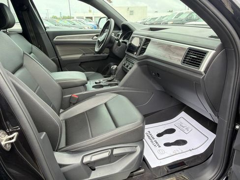 Used 2021 Volkswagen Atlas Cross Sport SE w/ Panoramic Sunroof Package AWD/4WD image 25