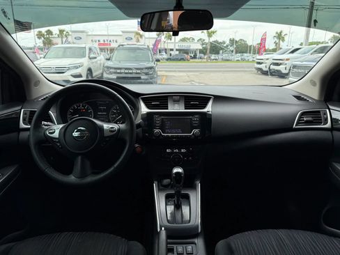 Used 2018 Nissan Sentra SV w/ All Weather Package FWD image 10