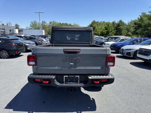Used 2022 Jeep Gladiator Rubicon w/ Trailer Tow Package AWD/4WD image 25