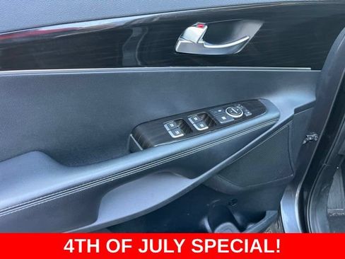 Used 2019 Kia Sorento FWD image 8