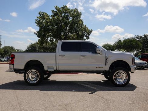 Used 2024 Ford F350 Limited w/ FX4 Off-Road Package AWD/4WD image 8